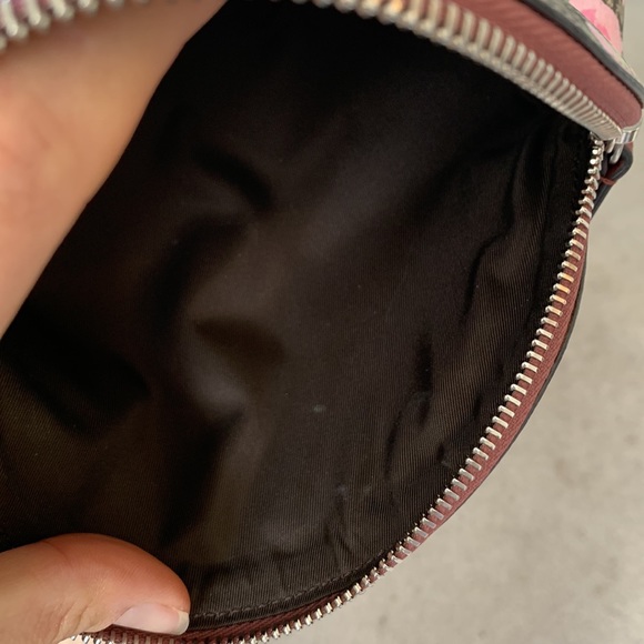 GUCCI Blooms Cosmetic Pouch - Picture 11 of 12